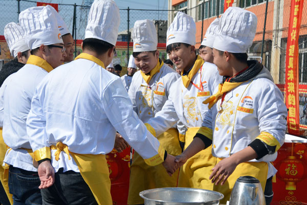 赛场上我们是竞争对手,比赛过后,我们依然是好兄弟