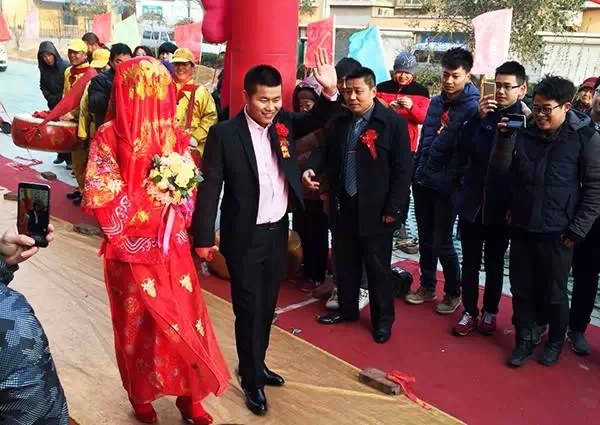 һ˲�䣬һ�ı䣬һ���ӣ�һ����