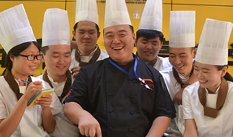 �����¶�������ѧУ ���ʹ�ʦ��ѧ